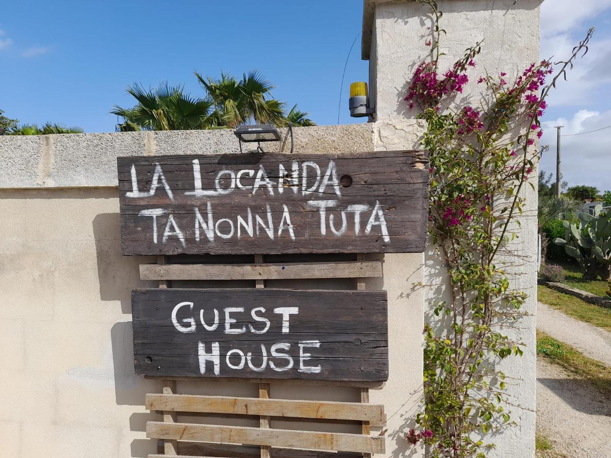 Guest House Parabita Extérieur photo